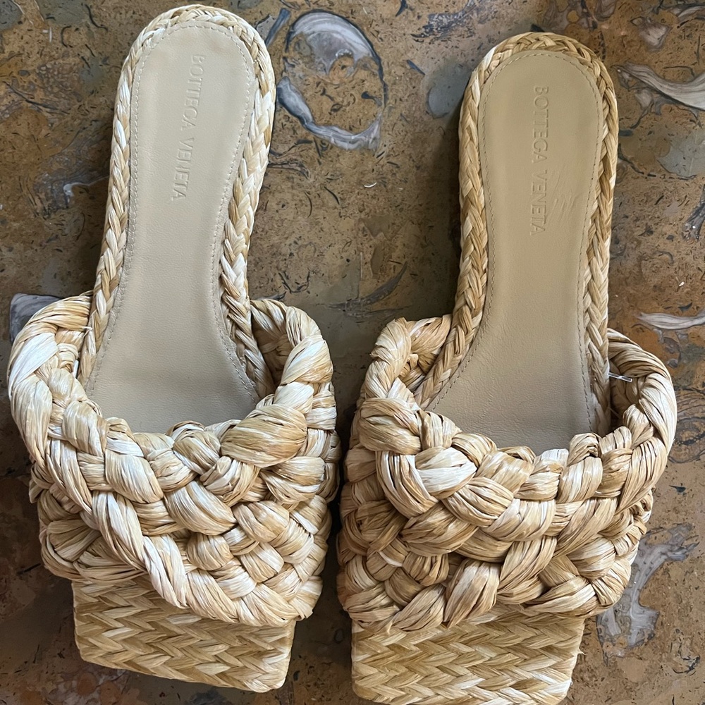 Bottega Veneta Women's Cream Woven Mules